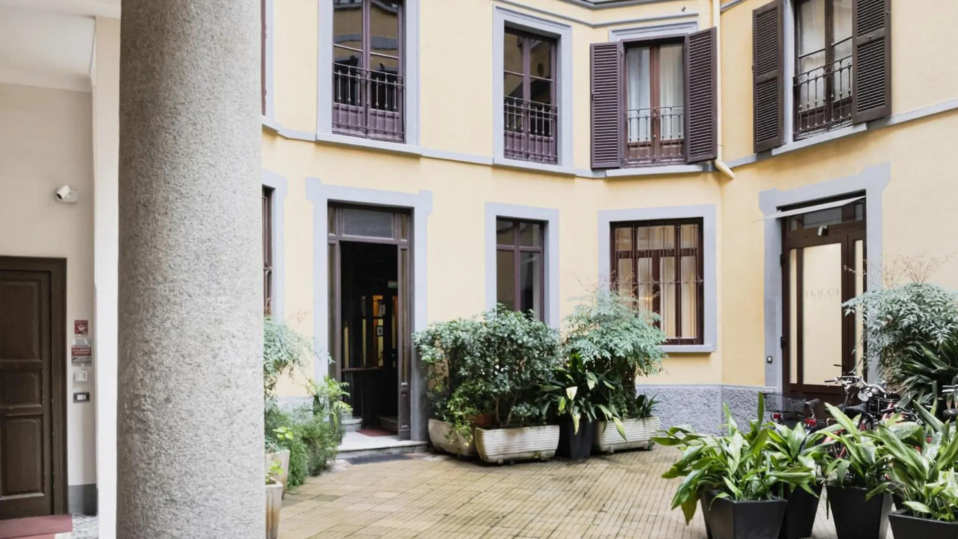 Apartament Easylife - Design Elegante A Porta Venezia Mediolan 0*,  Włochy